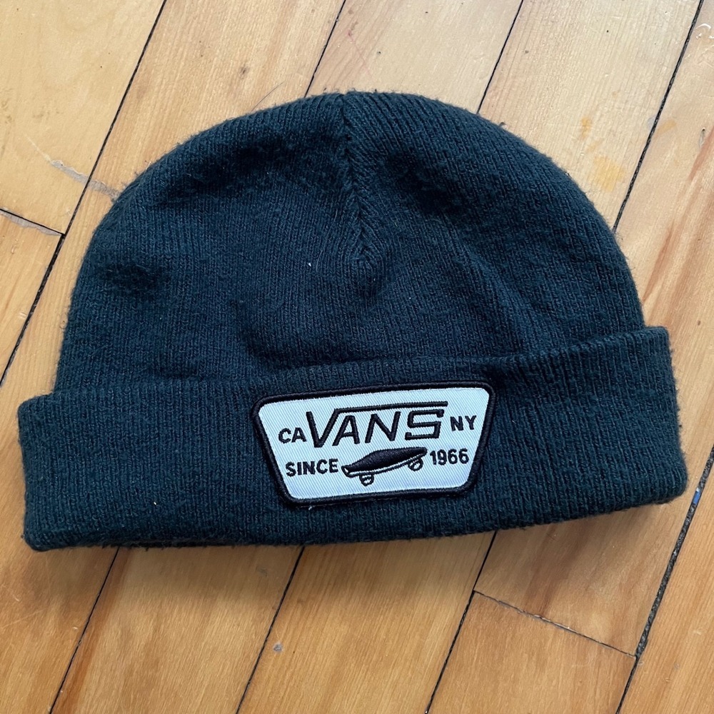 Vans Off The Wall Patch Beanie Hat Black Knit Cuff Winter Casual Skater
